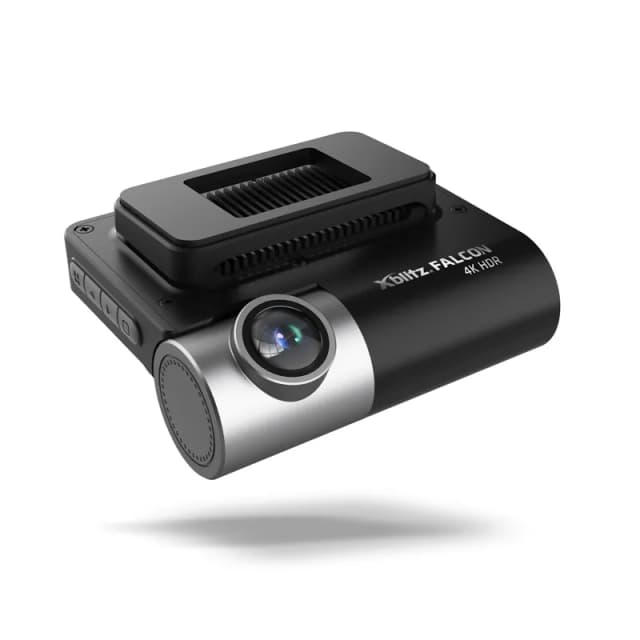 Kamera samochodowa Xblitz Falcon — widok z przodu z uchwytem